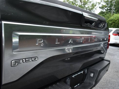 Used 2017 Ford F150 Platinum w/ Equipment Group 701A Luxury AWD/4WD image 32