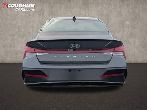 New 2026 Hyundai Elantra SEL Sport image 7