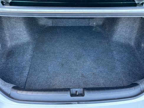 Used 2018 Honda Accord LX image 27