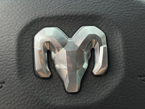 Used 2019 RAM 2500 Big Horn AWD/4WD image 33