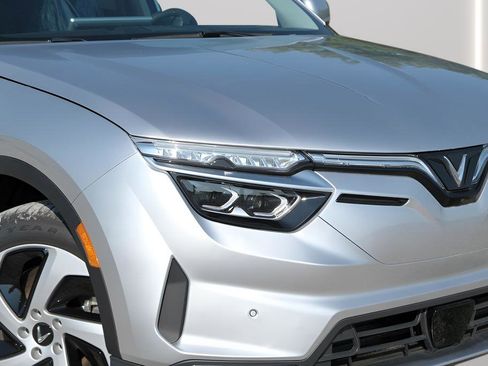 New 2025 VinFast VF 8 Eco AWD/4WD image 30