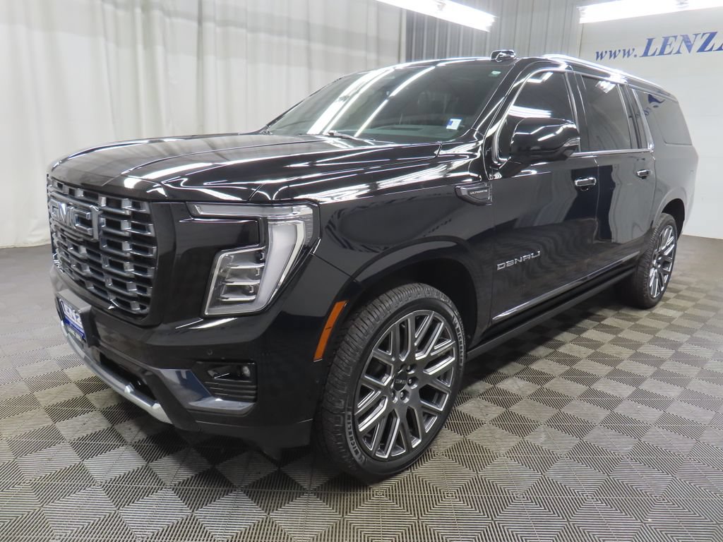 Used 2025 GMC Yukon XL Denali Ultimate AWD/4WD image 7