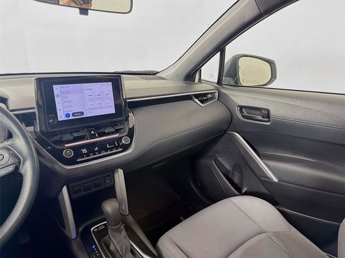 Used 2024 Toyota Corolla Cross AWD Hybrid image 22