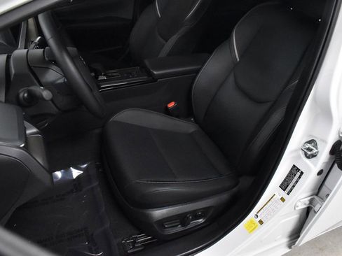 Used 2024 Toyota Prius XLE image 13