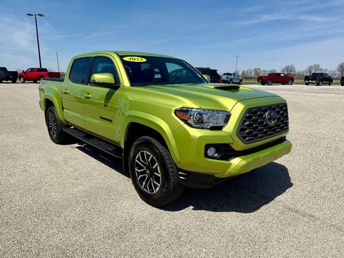 Used 2023 Toyota Tacoma TRD Sport image 6