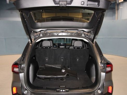 Used 2025 Ford Escape Platinum w/ Premium Technology Package image 41