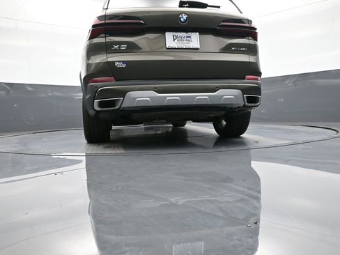 Used 2025 BMW X5 xDrive40i w/ Climate Comfort Package image 35