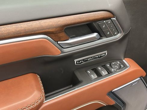 Used 2025 GMC Sierra 1500 Denali Ultimate image 33