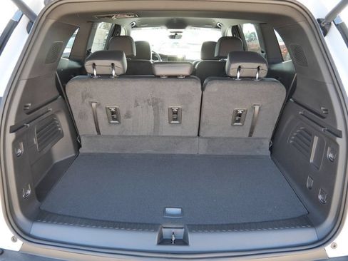 New 2026 GMC Acadia Elevation w/ Elevation Premium Package AWD/4WD image 35