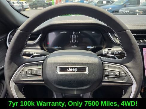 Certified 2025 Jeep Grand Cherokee Limited w/ Luxury Tech Group II AWD/4WD image 27