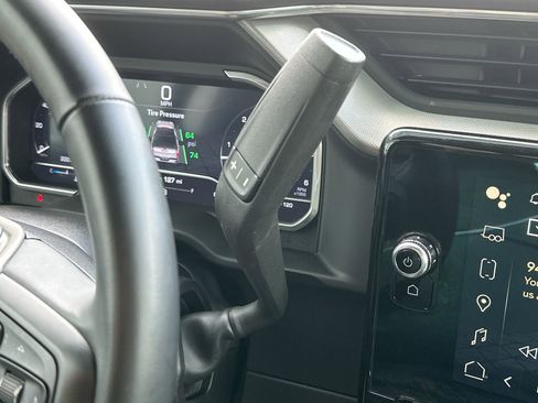 Used 2024 GMC Sierra 2500 Denali w/ Denali Reserve Package image 19