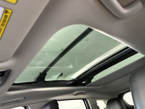 Used 2025 Kia Sportage SX image 26