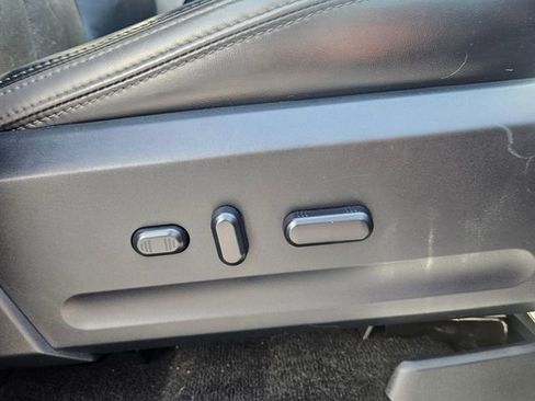 Used 2017 Ford Expedition EL Platinum AWD/4WD image 25