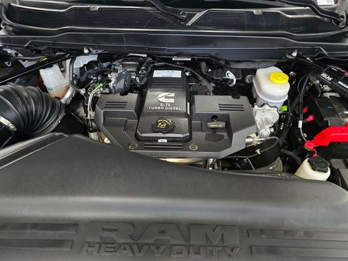 Used 2023 RAM 2500 Laramie w/ Night Edition image 10
