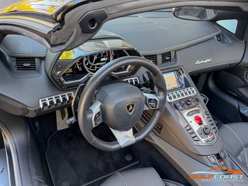 Used 2016 Lamborghini Aventador LP 700-4 image 31