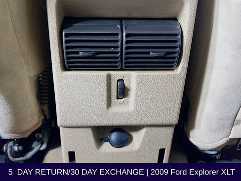Used 2009 Ford Explorer XLT AWD/4WD image 25