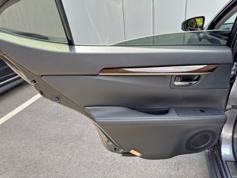 Used 2013 Lexus ES 350 w/ Luxury Pkg FWD image 43