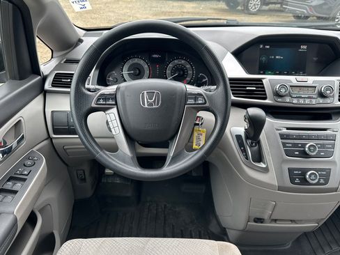 Used 2016 Honda Odyssey LX image 11
