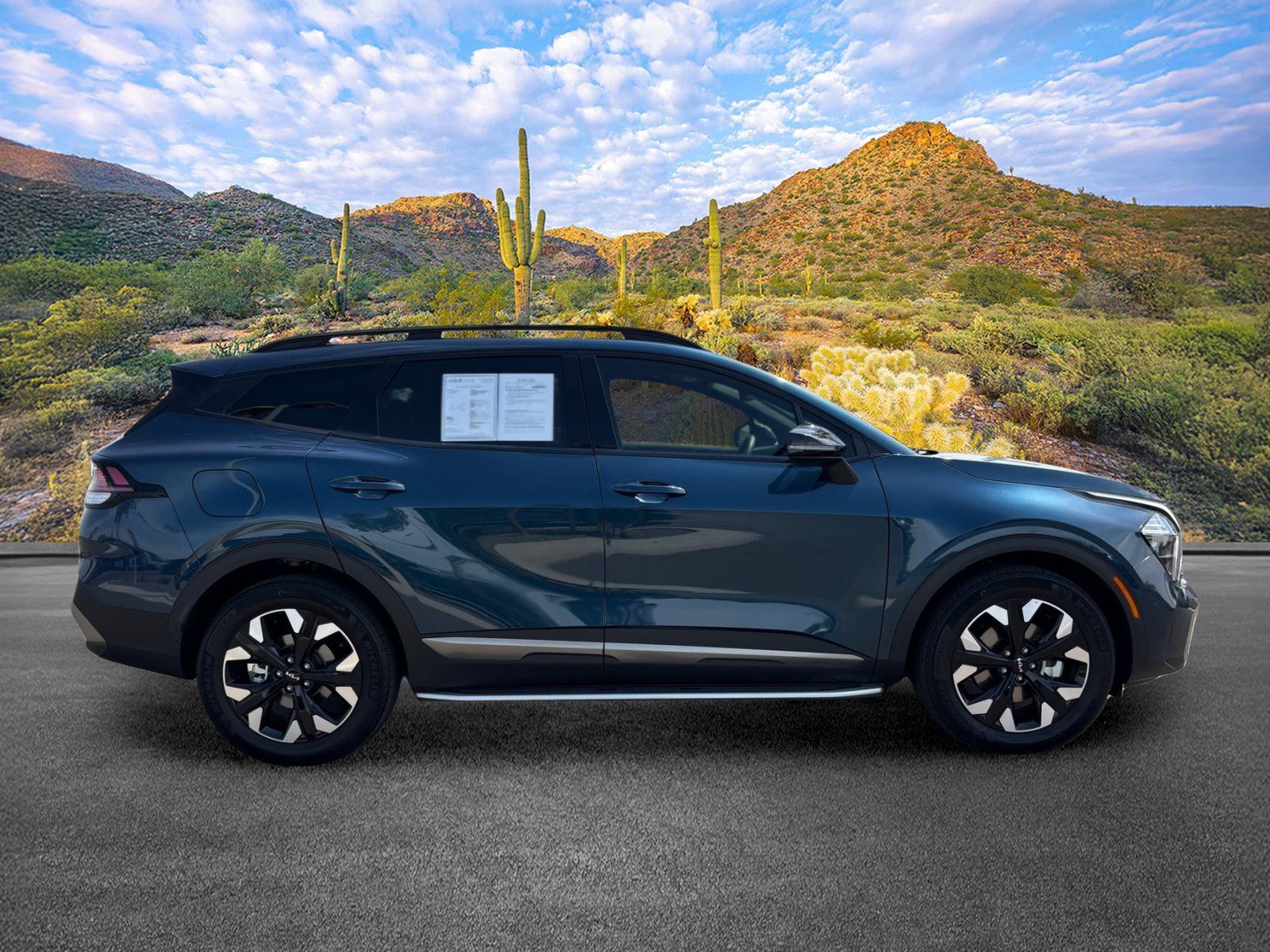 Used 2023 Kia Sportage X-Line AWD/4WD image 3