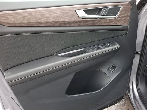 New 2026 Volkswagen Atlas SEL Premium R-Line AWD/4WD image 8