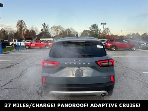 New 2026 Ford Escape SE image 30