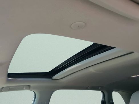 Used 2025 Honda CR-V EX image 22