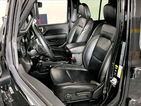 Used 2022 Jeep Gladiator Overland w/ Popular Equipment Package image 8