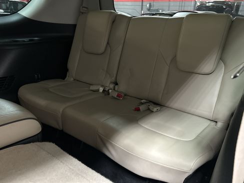 Used 2022 Nissan Armada Platinum w/ Captain's Chairs Package AWD/4WD image 9