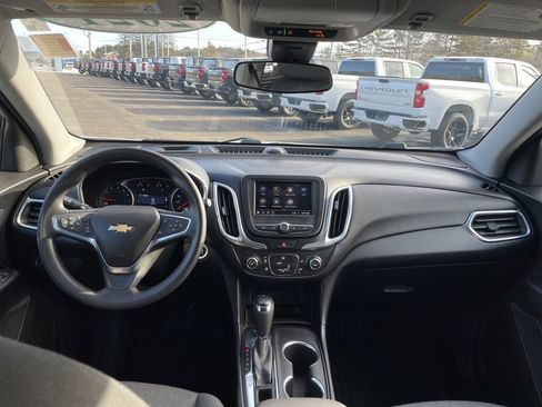 Used 2021 Chevrolet Equinox LT image 12