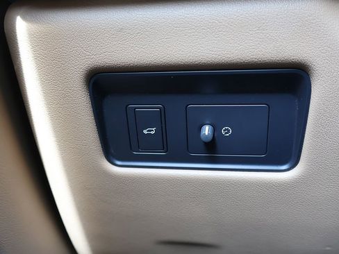 Used 2022 Jaguar F-PACE S AWD/4WD image 42