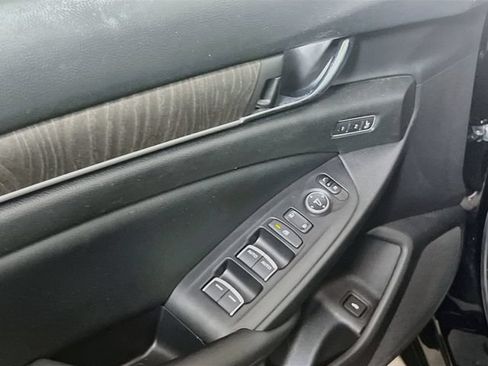 Used 2021 Honda Accord EX-L image 14
