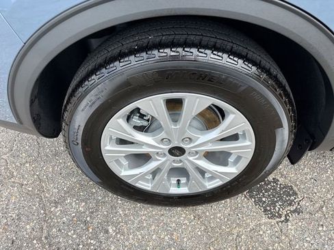 New 2025 Ford Escape Active image 10
