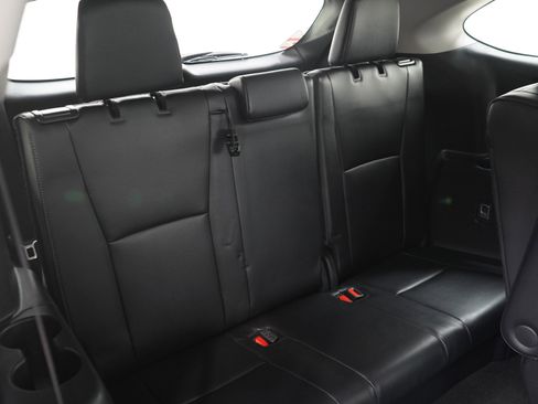 Used 2024 Toyota Highlander Limited AWD/4WD image 16