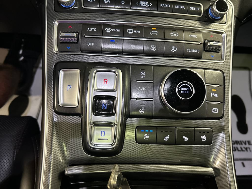 Used 2023 Hyundai Santa Fe Calligraphy FWD image 18
