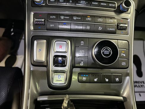 Used 2023 Hyundai Santa Fe Calligraphy FWD image 18