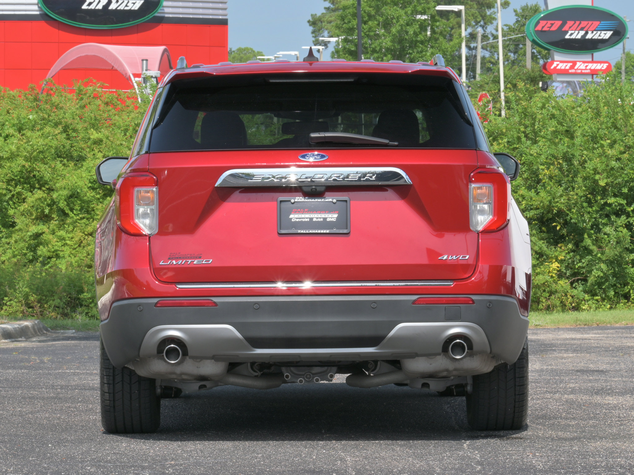 Used 2023 Ford Explorer Limited AWD/4WD image 34