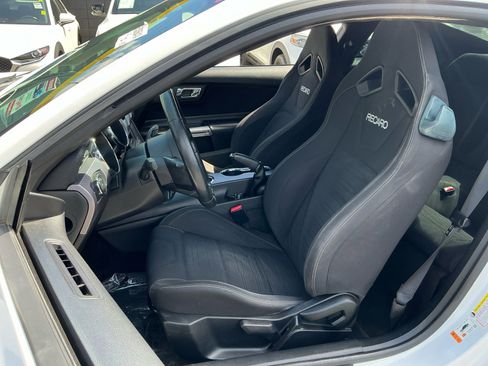 Used 2017 Ford Mustang GT w/ Black Accent Package RWD image 17