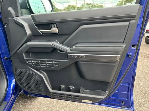 Used 2025 Toyota Tacoma TRD Sport w/ TRD Sport Upgrade Package image 47