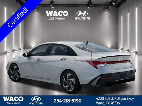 Used 2025 Hyundai Elantra Sport FWD image 5