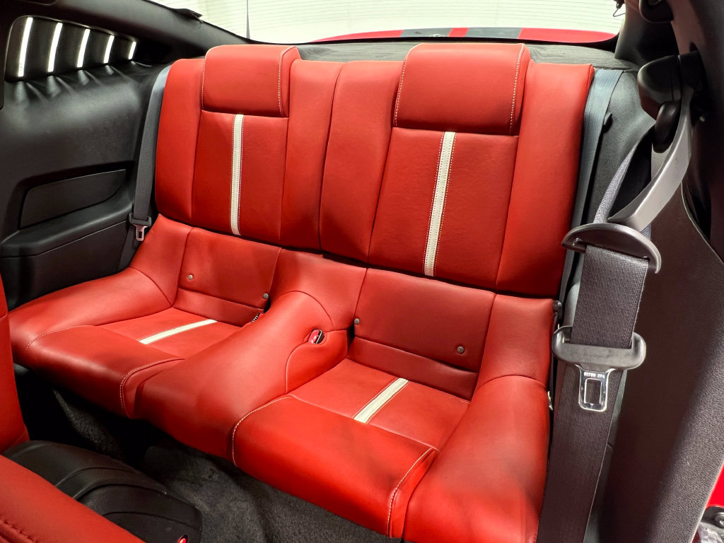 Used 2010 Ford Mustang GT Premium RWD image 28