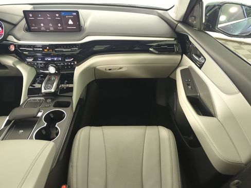 Used 2024 Acura MDX FWD w/ Technology Package image 16