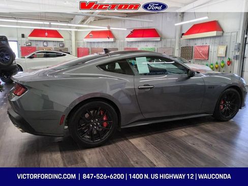 Used 2025 Ford Mustang GT Premium image 4