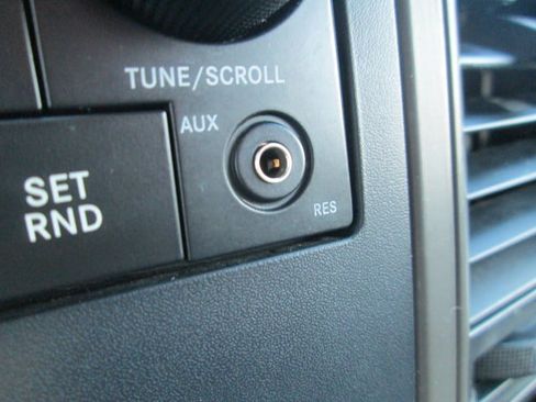 Used 2011 RAM 1500 ST w/ ST Popular Equipment Group AWD/4WD image 17