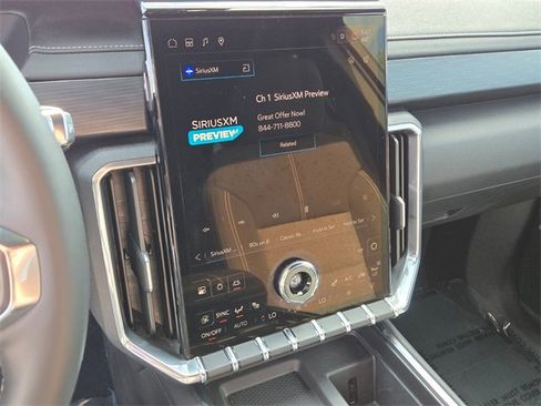 Used 2025 GMC Acadia Elevation image 26