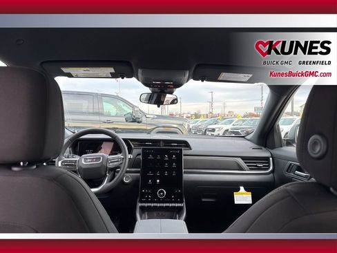 New 2026 GMC Terrain Elevation w/ LPO, Floor Liner Package image 40