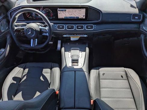 New 2026 Mercedes-Benz GLS 580 4MATIC image 14