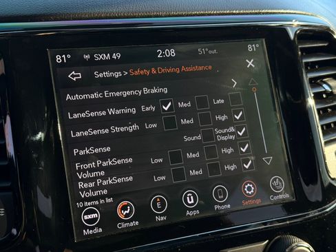 Used 2020 Jeep Grand Cherokee High Altitude image 42