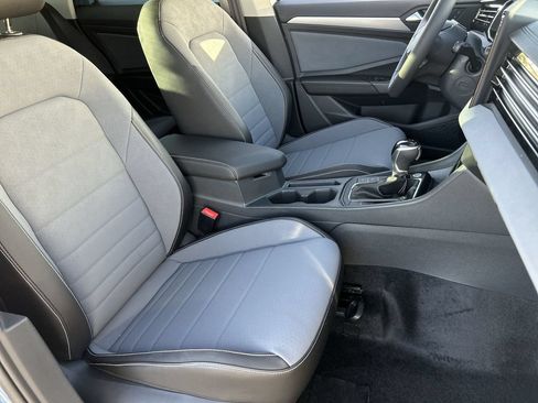 New 2026 Volkswagen Jetta SE FWD image 7