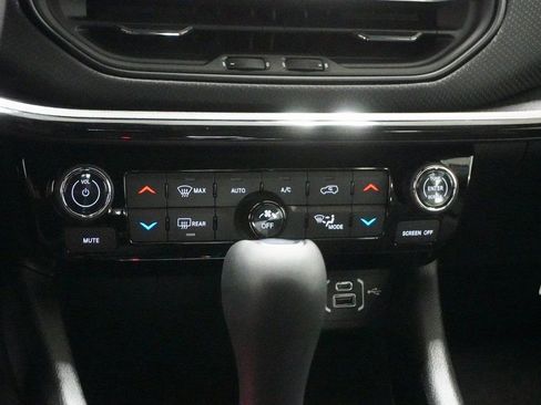 New 2026 Jeep Compass Limited image 23