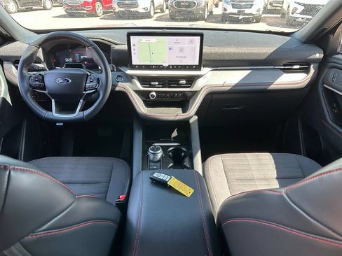 Used 2025 Ford Explorer ST-Line AWD/4WD image 26